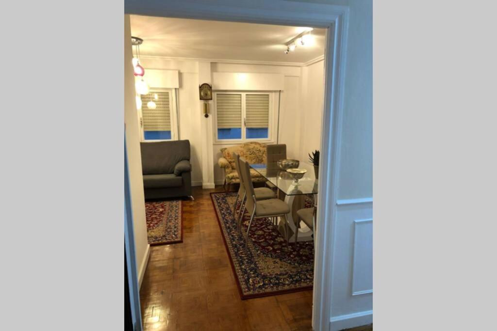 Апартаменты Piso En El Centro De Овьедо Экстерьер фото